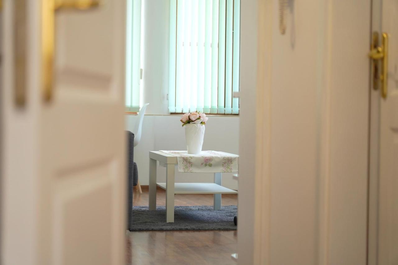 Shushi'S 1 Bedroom Central Apartment พลอฟดิฟ ภายนอก รูปภาพ