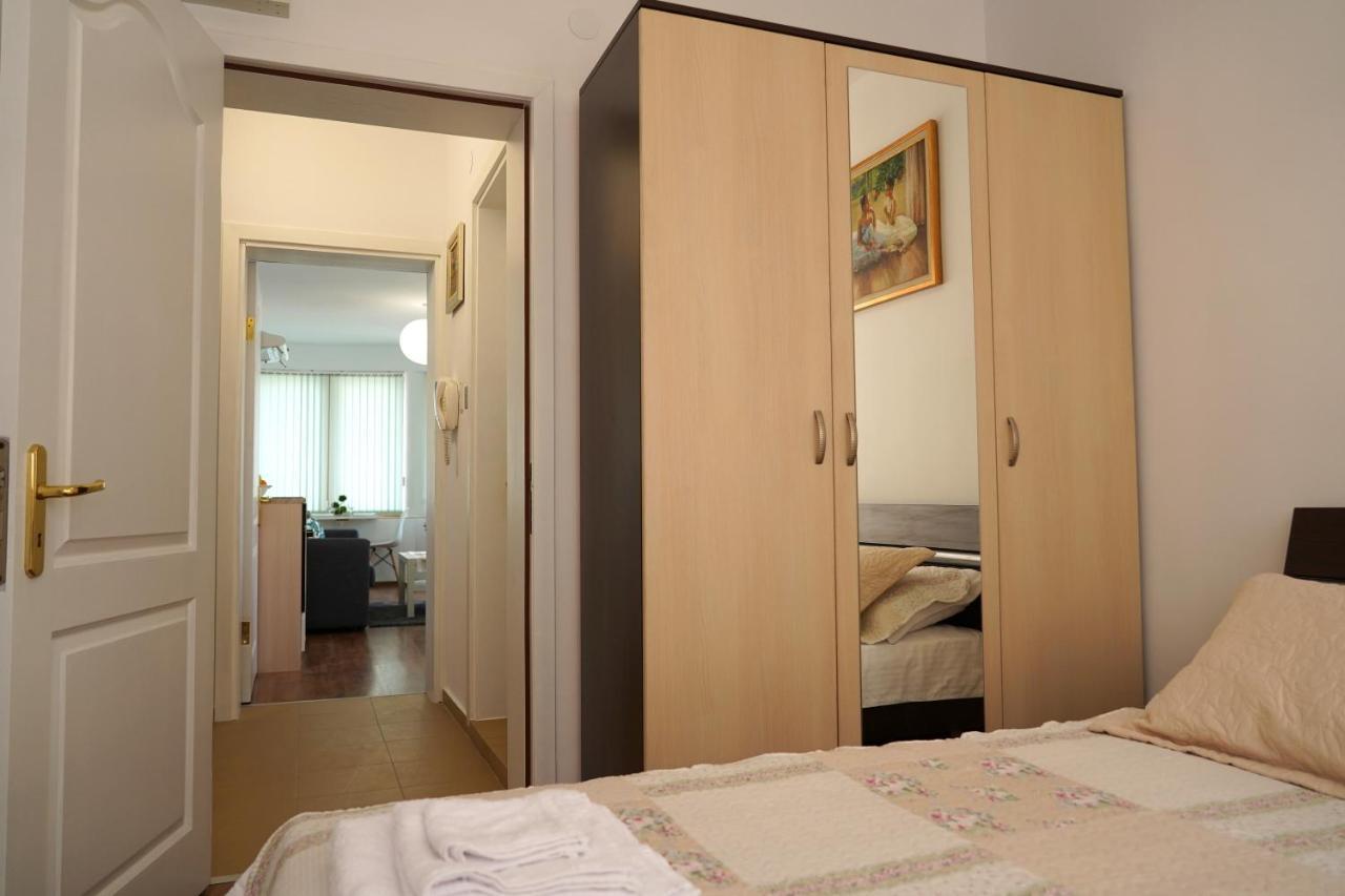Shushi'S 1 Bedroom Central Apartment พลอฟดิฟ ภายนอก รูปภาพ